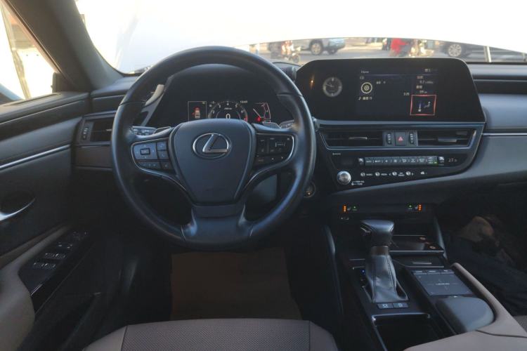 Used Lexus ES 2021 200 Excellence Edition