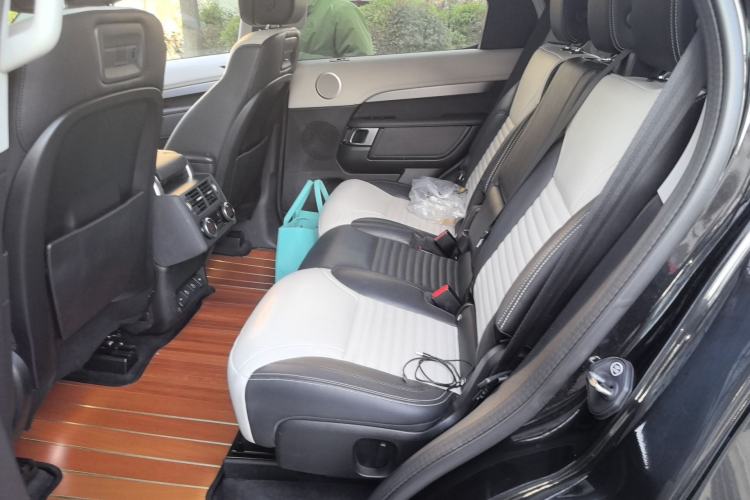 Used Land Rover Discovery 2021 360 PS R-Dynamic SE Left Rear Seat