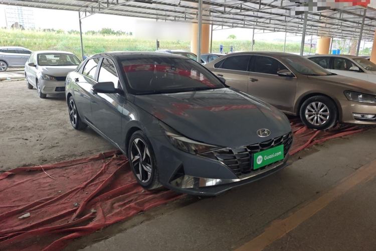 Used Hyundai Elantra 2021 1.5L CVT LUX Prestige Edition