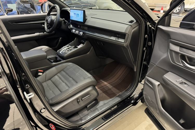 Used Honda CR-V 2026 Model—Global 30-Year Glory Edition 2.0L e:HEV Two-Wheel-Drive Smart Enjoyment Version