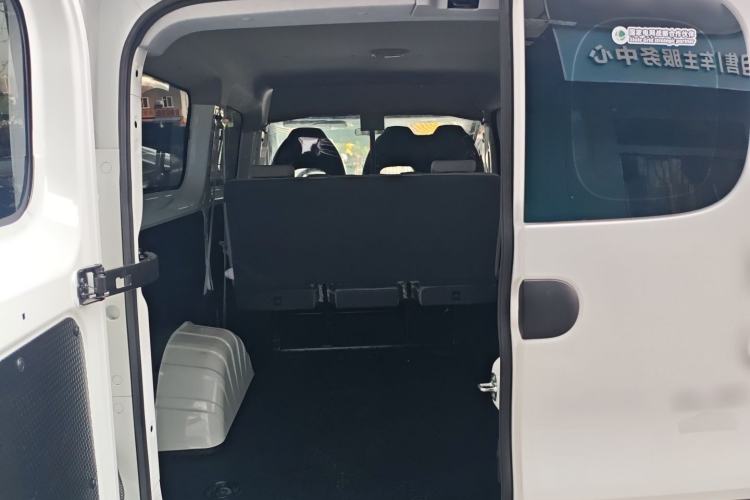 Used SAIC MAXUS Dana V1 2025 Low-Roof Multi-Function Version 50 kWh
