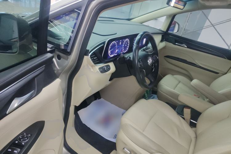 Used Buick GL8 2022 ES Landtrek 653T Luxury Edition