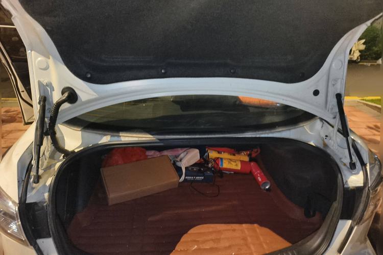 Used Mazda 3 2015 Sedan 1.6L Automatic Comfort Model Trunk