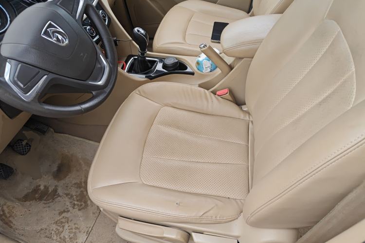 Used Baojun 730 2016 1.5T Manual Comfort Version 7 Seats Left Front Seat