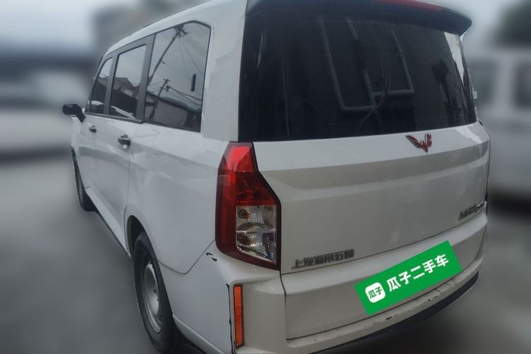 Used Wuling Hongguang PLUS 2019 1.5T Manual Standard Edition 5 Seats
