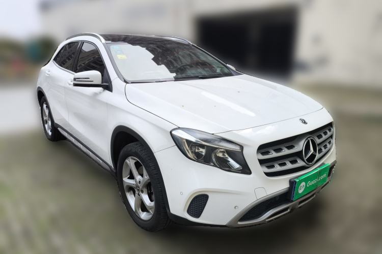Used Mercedes-Benz GLA 2018 GLA 200 Sport Edition Front Right 45 Deg