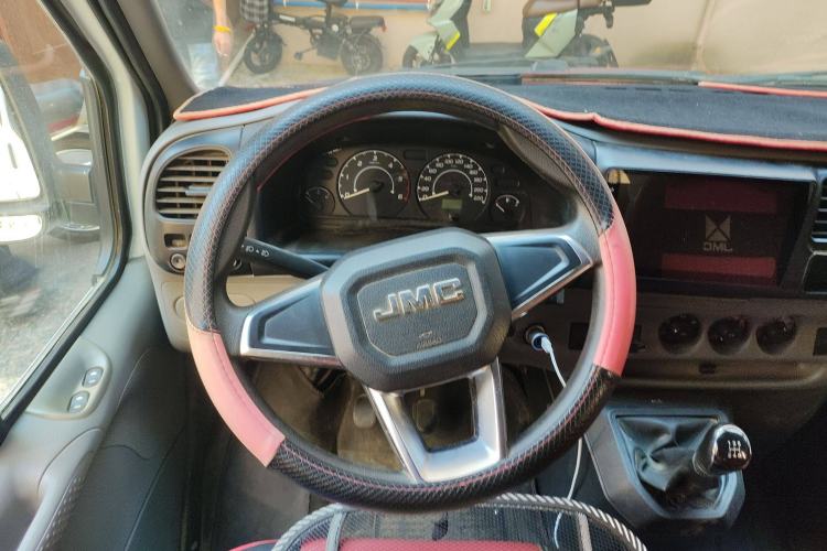 Used JMC Transit 2017 2.8T Commercial Version Short Wheelbase Mid-Roof 6/7/8-Seater JX493