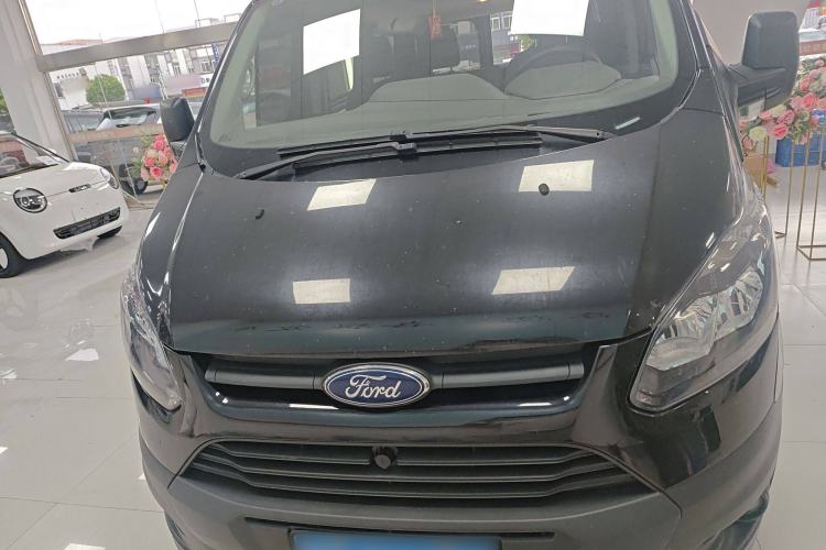 Used Ford Transit 2019 2.0T Diesel Multi-Purpose Commercial Vehicle Short Wheelbase Low Roof 6-Seater China VI Standard