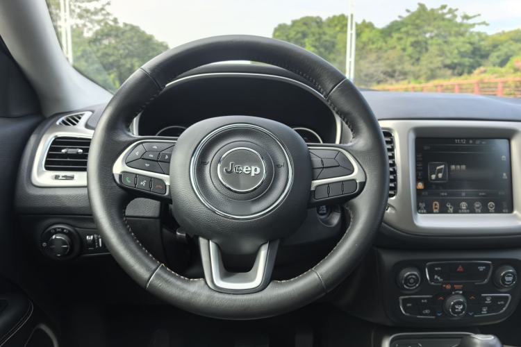 Used Jeep Compass 2017 200T Automatic Family Edition
