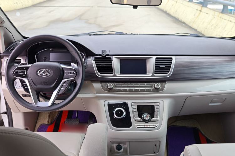 Used SAIC MAXUS G10 2022 2.0T Automatic Elite Edition Gasoline 7-Seater