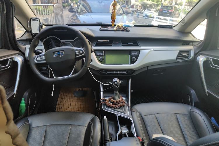 Used Geely Auto Vision X3 2019 Upgraded Model 1.5L CVT Prestige Version Interior 2