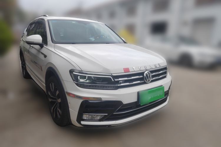 Used Volkswagen Tiguan L 2020 330TSI Automatic Two-Wheel Drive R-Line Flagship Version China VI Standard Front Right 45 Deg