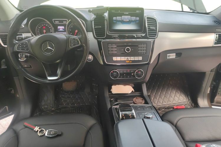 Used Mercedes-Benz GLE 2015 GLE 400 4MATIC Center Console