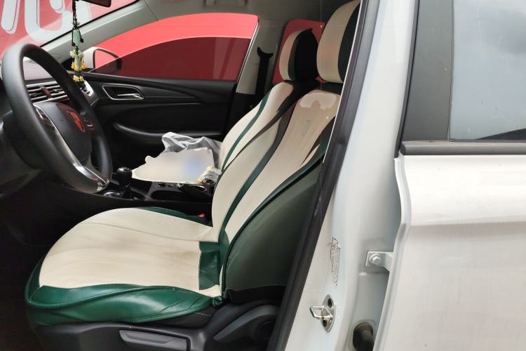 Used Roewe i5 2020 1.5L Manual 4G Connect Luxury Edition Left Front Seat