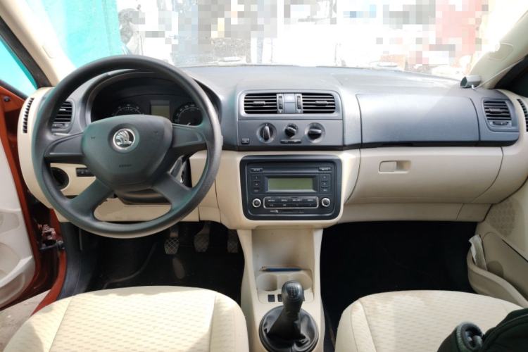 Used Skoda Fabia 2014 1.4L Manual Crystal Edition
