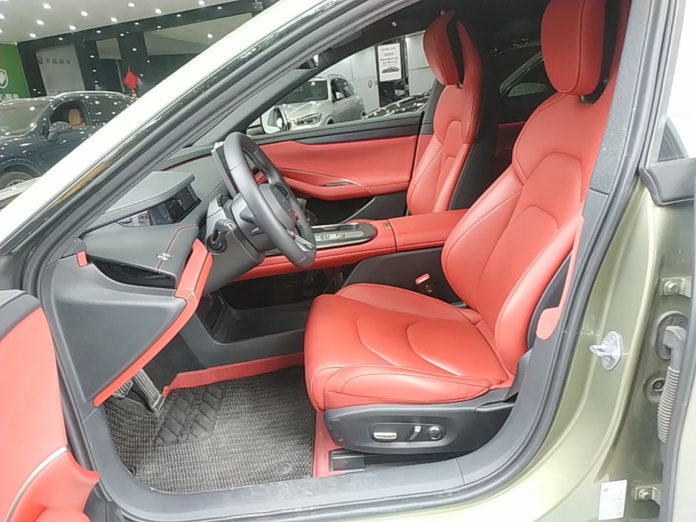 Xiaomi Auto SU7 2024 Rear-Drive Long-Range Intelligent Driving Version — снимка 17