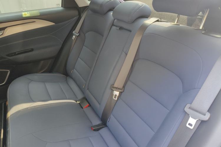 Used Geometry A 2022 Pro 600KM Red Apple Plus