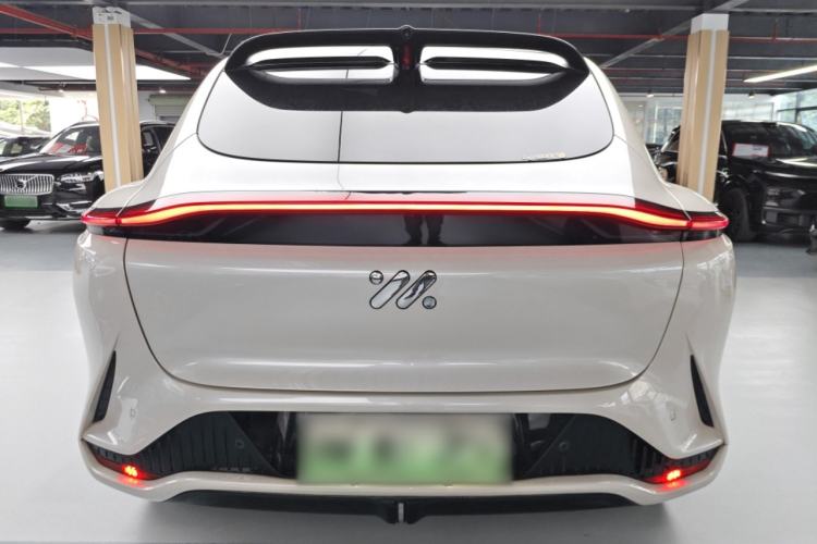 Used IM LS7 2023 90 kWh Elite All-Wheel-Drive Version Rear