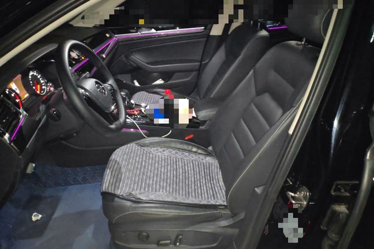 Used Volkswagen Phideon 2019 380TSI Two-Wheel Drive Business Edition China VI Standard
