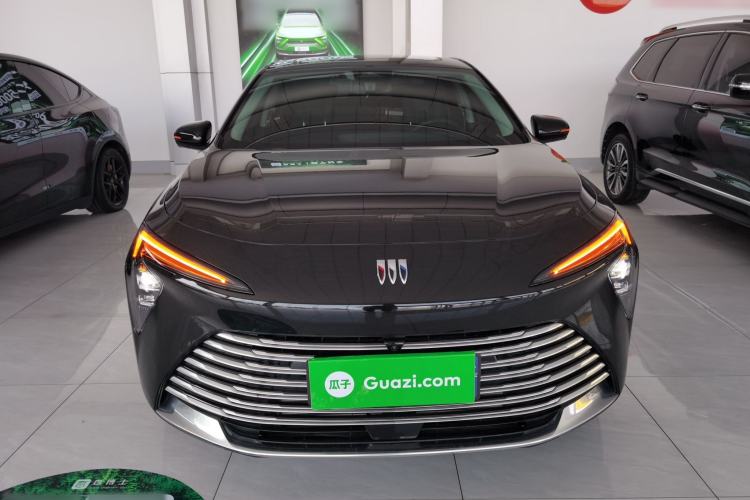 Used Buick LaCrosse 2025 28T Platinum Edition
