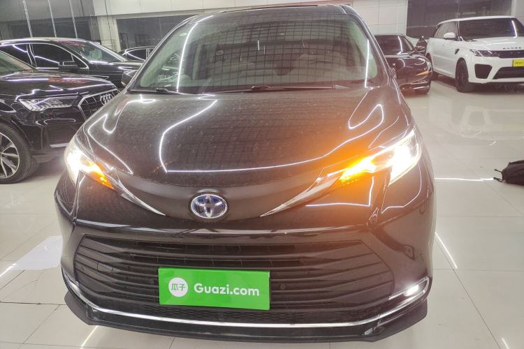 Used Toyota SIENNA 2023 2.5L Hybrid Comfort Edition