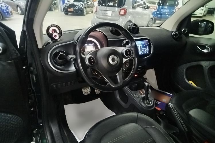 Used smart fortwo 2018 0.9T 66 kW Flowing Green Special Edition China V Standard

