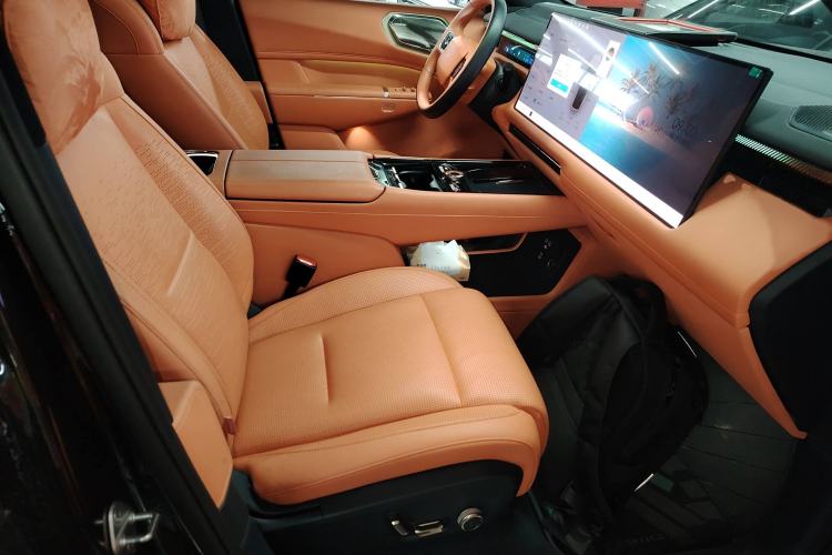 Used Lynk & Co 900 2025 1.5T Ultra