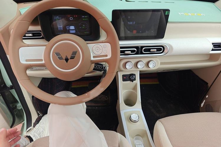 Used Wuling Hongguang MINIEV 2024 3rd Generation 215km Advanced Version