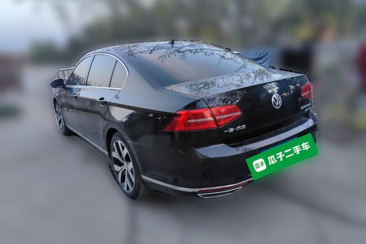 Used Volkswagen Magotan 2018 330TSI DSG Luxury Model Rear Left 45 Deg