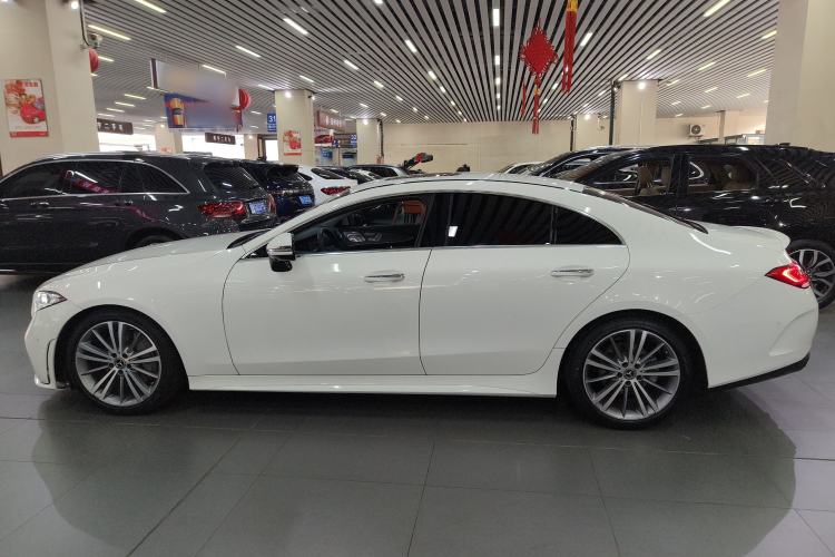 Used Mercedes-Benz CLS 2018 CLS 300 Luxury Model
