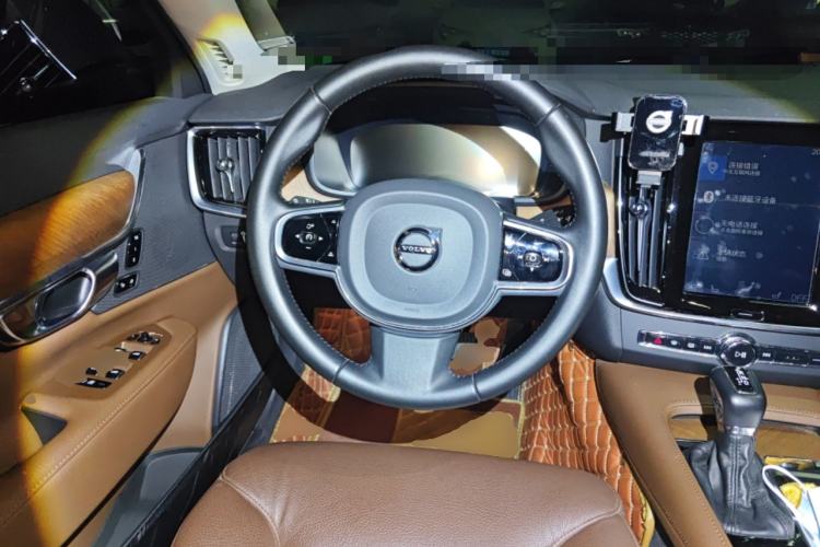 Used Volvo S90 2020 T5 Zhiyi Luxury Edition