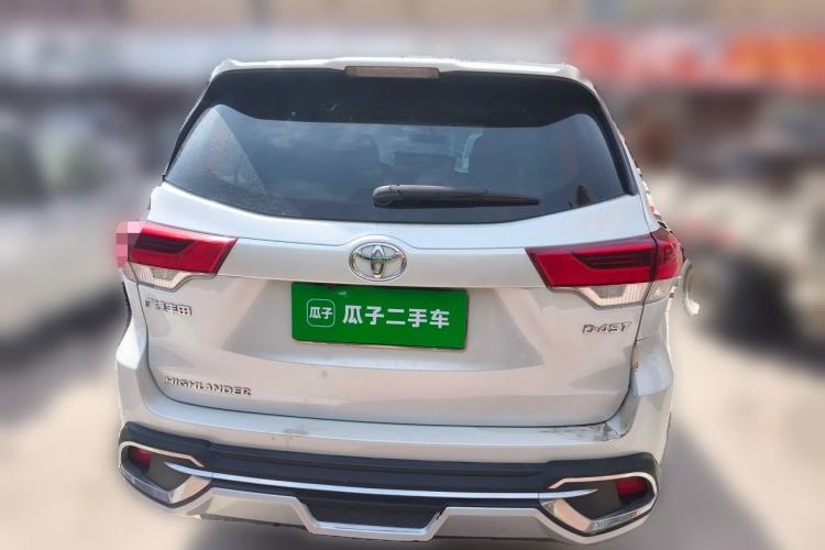 Used Toyota Highlander 2021 2.0T Two-Wheel Drive Elite Version 7-Seater
