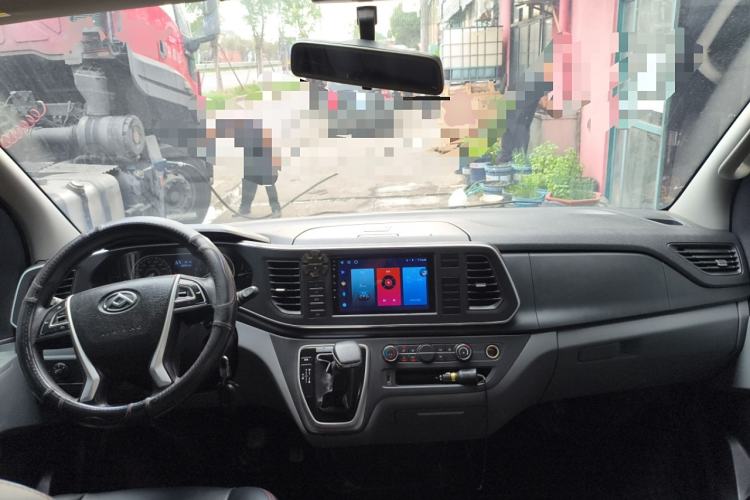 Used SAIC MAXUS Xintu V80 2021 2.0T PLUS AMT City Edition Short Wheelbase Ultra-Low Roof 5/6-Seater
