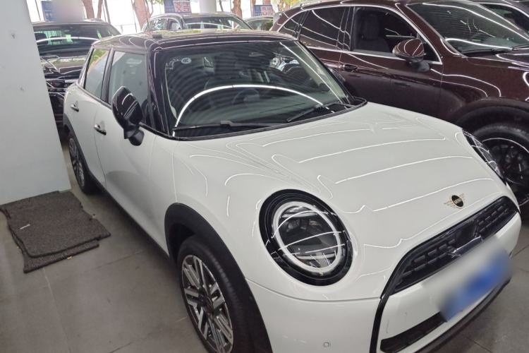 Used MINI MINI 2025 1.5T COOPER Classic Edition Five-Door Version