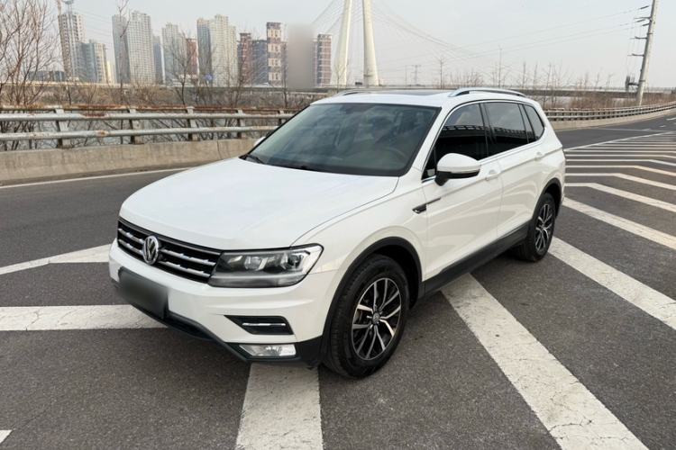 Used Volkswagen Tiguan L 2018 330TSI Automatic Two-Wheel Drive Luxury Edition