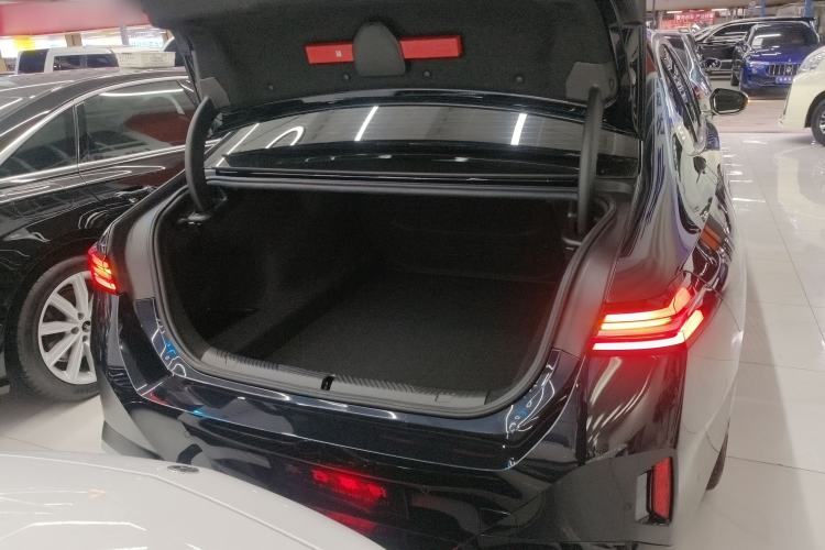 Used BMW 5 Series 2024 525Li M Sport Package