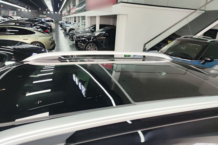 Used MINI Countryman 2019 1.5T COOPER Artist Weekend Travel Edition Roof