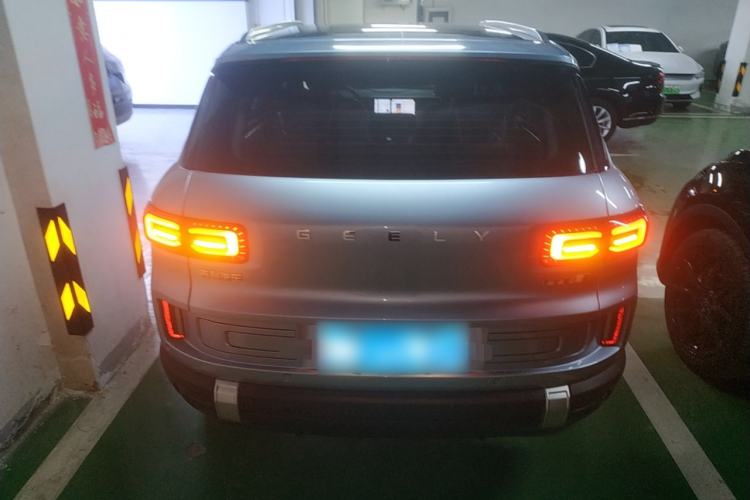 Used Geely Auto icon 2023 1.5TD Chocolate Smoothie Edition
