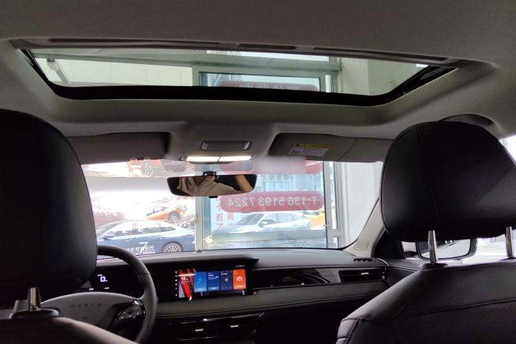 Used Roewe i5 2024 1.5L CVT Luxury Edition
