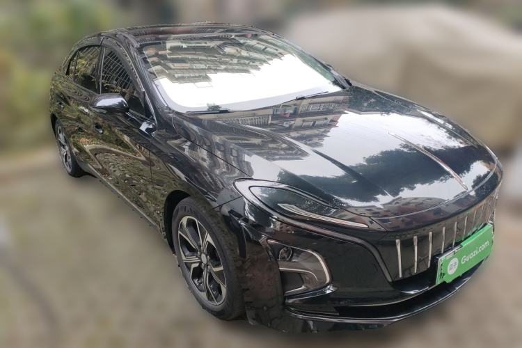 Used Hongqi E-QM5 2022 431 km Charge & Enjoy Edition Front Right 45 Deg