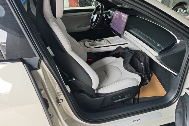 Used Xiaomi Auto SU7 2024 Four-Wheel Drive Ultra-Long Range Advanced Intelligent Driving Max Edition
