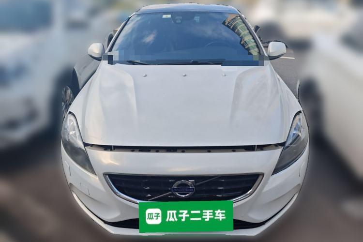 Used Volvo V40 2014 2.0T Zhiya Edition Front