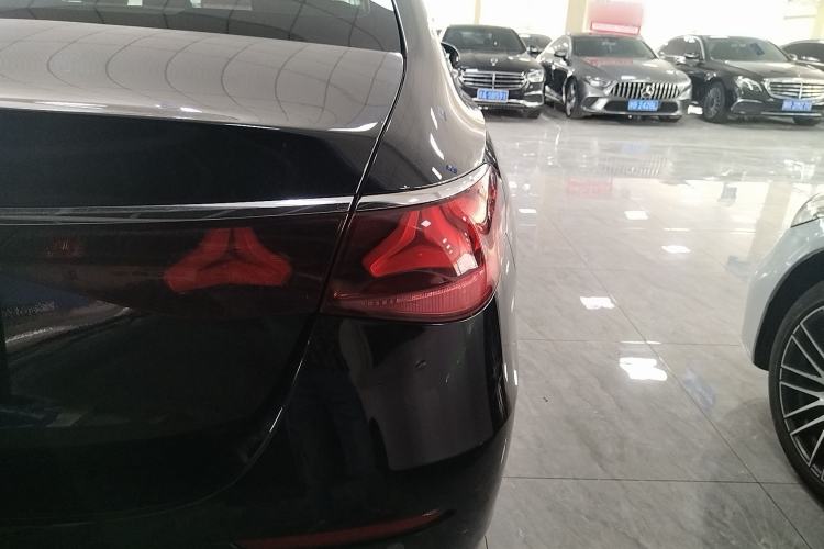 Used Mercedes-Benz E-Class 2024 E 300 L Luxury Model Right Rear Taillight