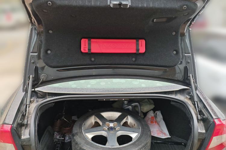 Used Volvo S80L 2011 2.0T ZhiZun Edition
