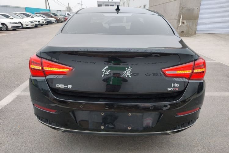 Used Hongqi H5 2020 1.5T DCT Flagship Edition Rear