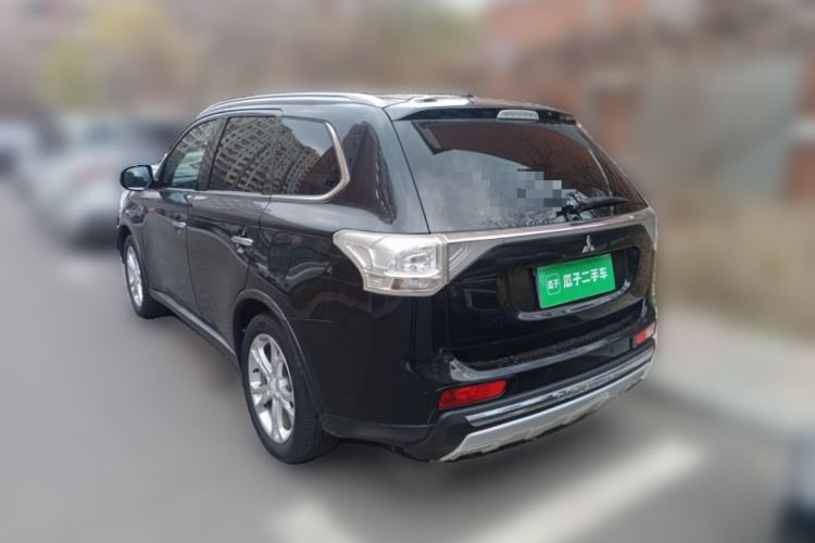 Used Mitsubishi Outlander 2014 2.4L 4x4 Deluxe Value Edition 5 Seats