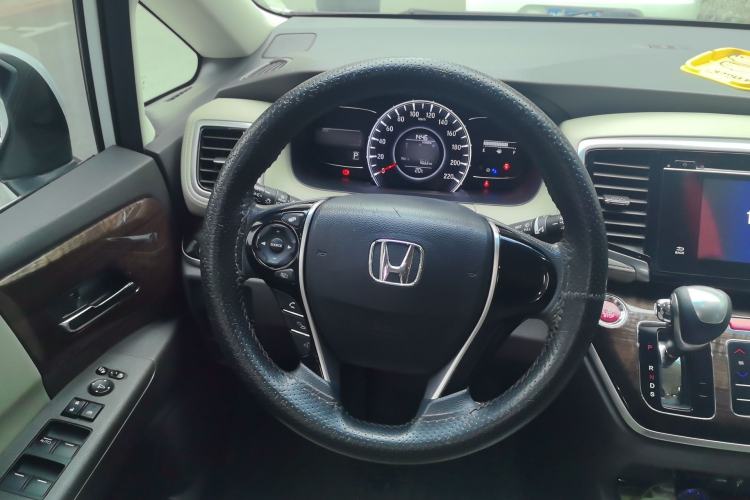 Used Honda Odyssey 2015 Revised 2.4L Luxury Edition

