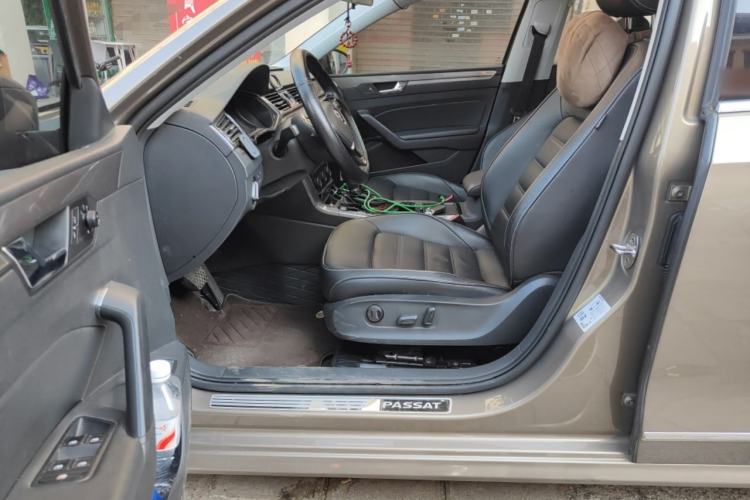 Used Volkswagen Passat 2017 330TSI DSG Luxury Edition
