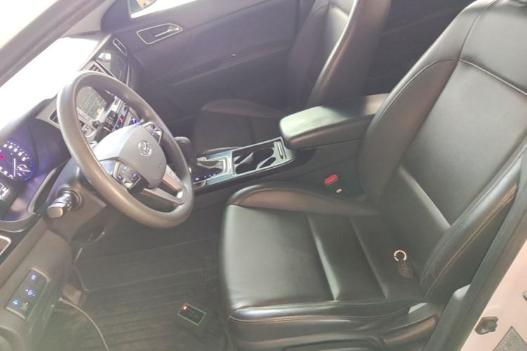 Used Hyundai Mistra 2014 1.8L Automatic Smart GLS
