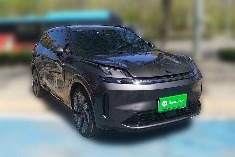 Used Lynk & Co 08 EM-P 2025 120km Long-Range Halo Front Right 45 Deg